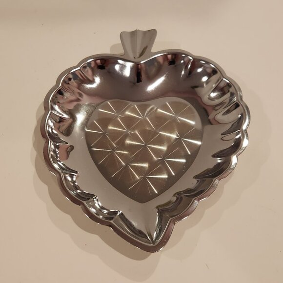 Vintage Chrome Plate Leaf Tray (small) - Picture 3 of 8